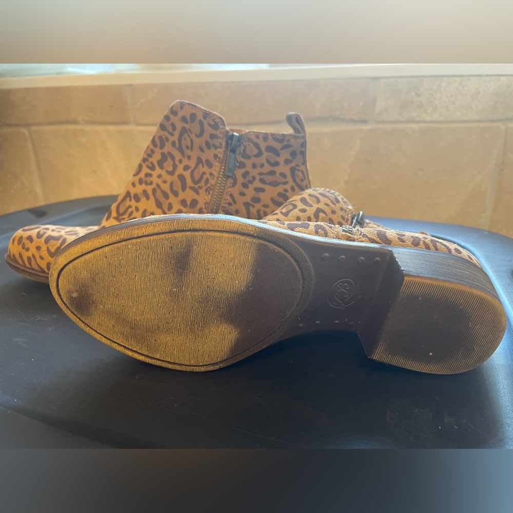 Lucky Brand Basel Booties Javan Print Suede - Picture 4 of 8